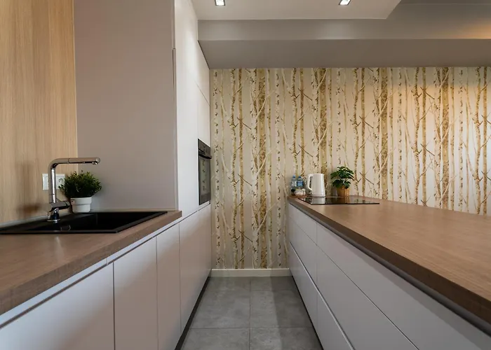 Capital Towers Sunrise Premium 14 Pietro / 14th Floor *